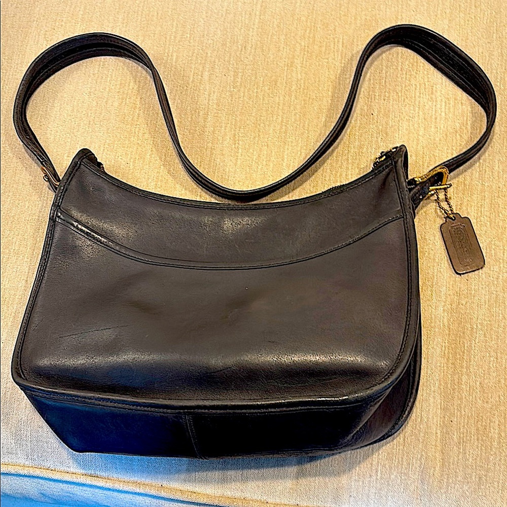 Vintage gorgeous Coach bag with embossed label, original leather tag,zipper pull